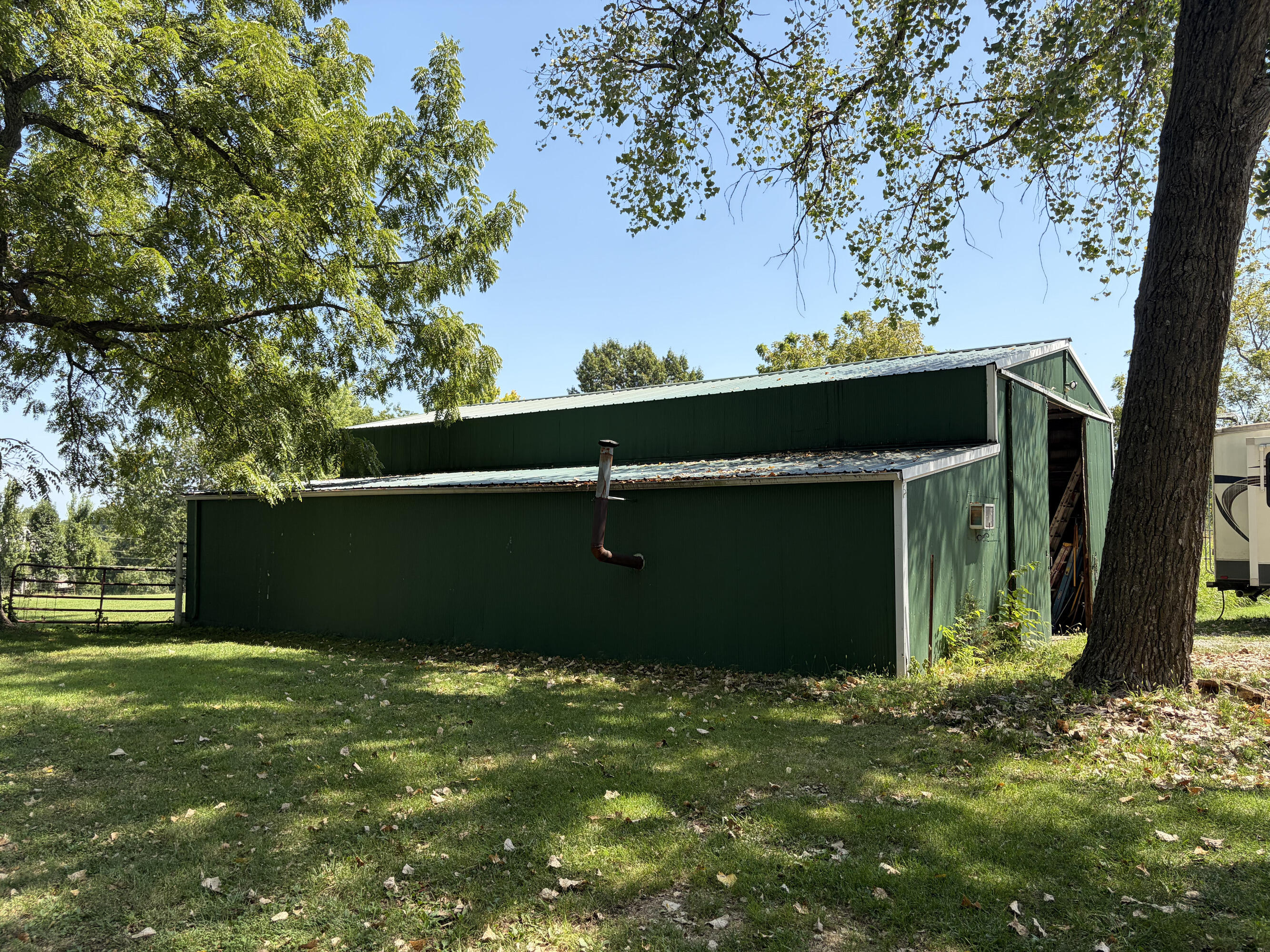 2496 Mills Road Ozark, MO 65721 - Photo 19 of 27 09_outbuilding