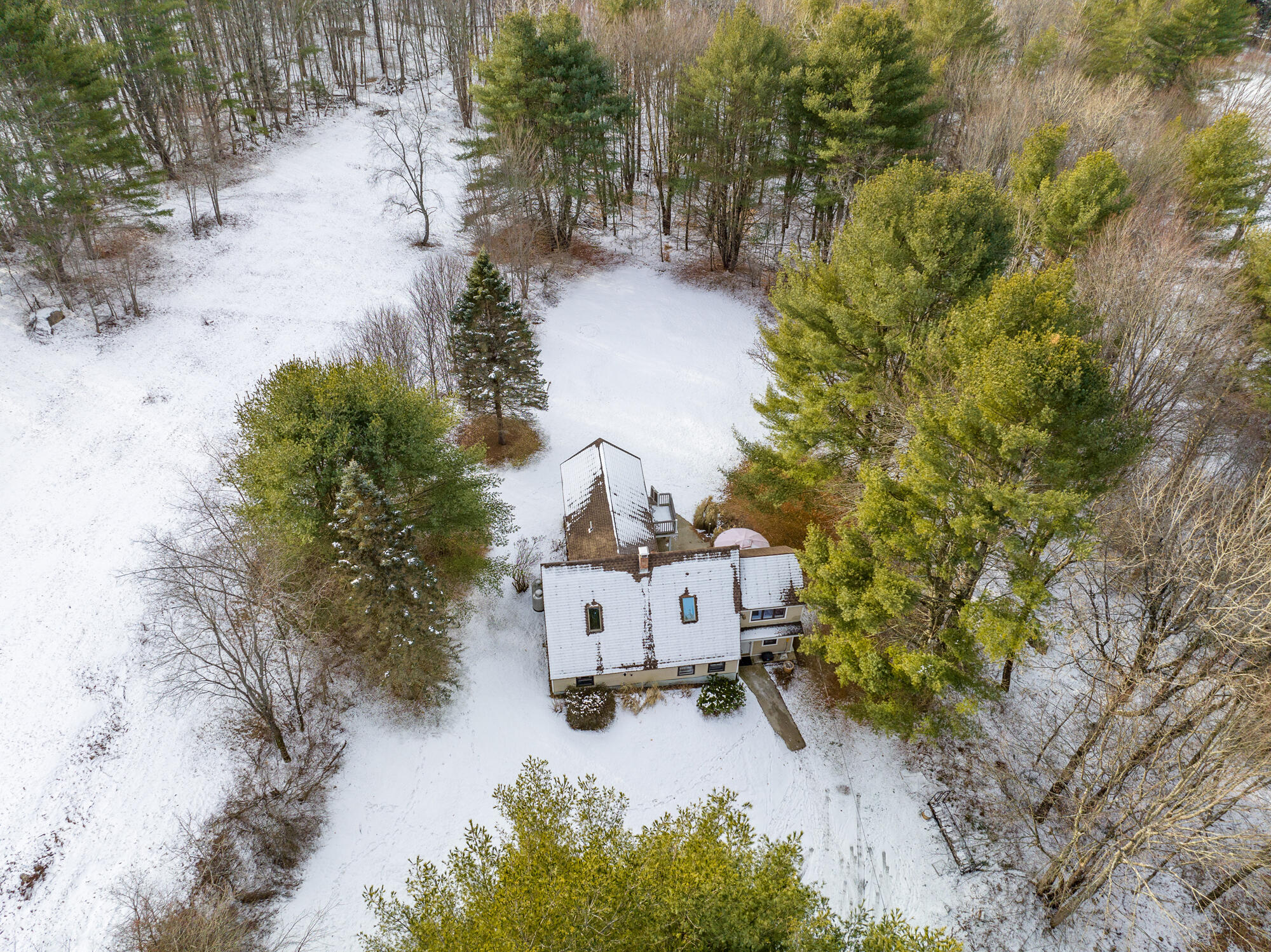 41 Lawrence Road Gray, ME 04039 - Photo 3 of 47 41 Lawrence Road Gray-14