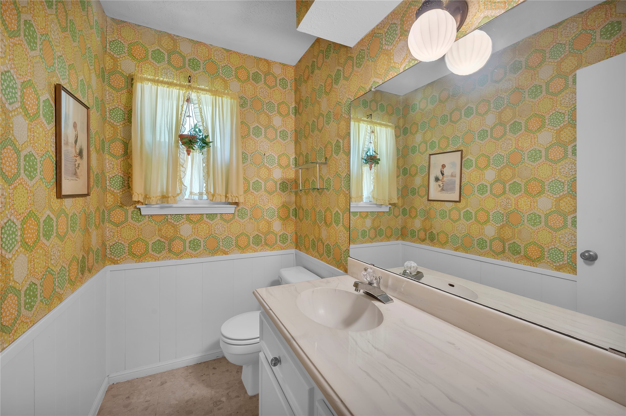 17903 Fireside Drive Spring, TX 77379 - Photo 27 of 33 a bathroom with a sink a toilet and shower