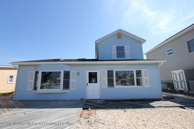 23 Sands Point Road Waretown, NJ 08758 - Photo 2 of 14 351-623922 Rear (5)