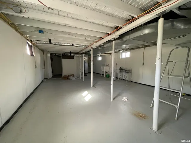 $55,000 | 1214 East Sloan Street, Harrisburg, IL 62946