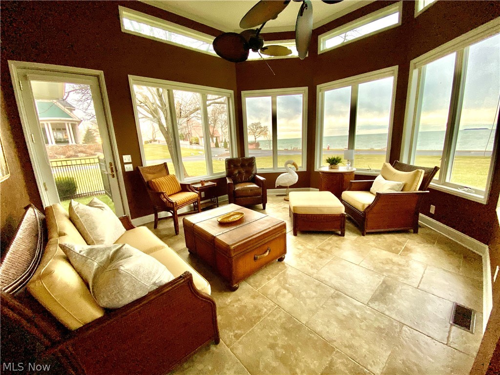 4626 East Cliff Road Port Clinton, OH 43452 - Photo 6 of 35 Gallery Image 6