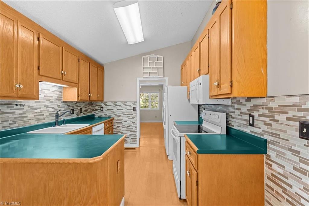 324 Deerfield Country Road Randleman, NC 27317 - Photo 12 of 38 Gallery Image 12