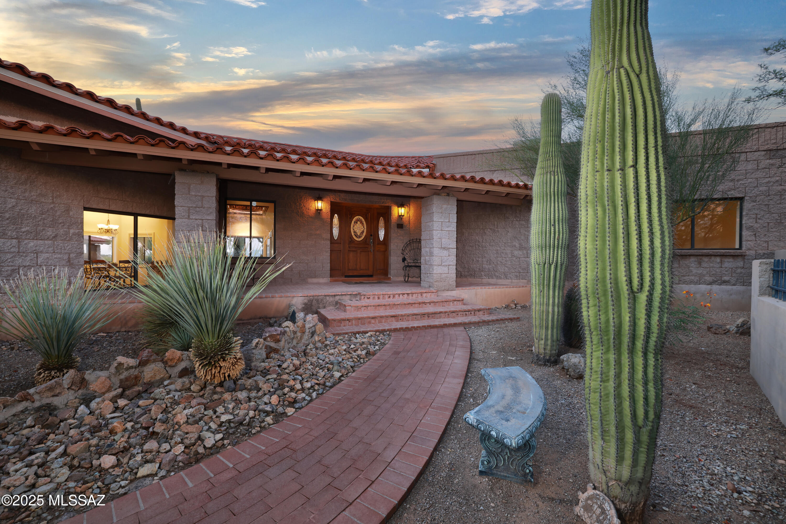 4460 West Crestview Road Tucson, AZ 85745 - Photo 3 of 51 Gallery Image 3