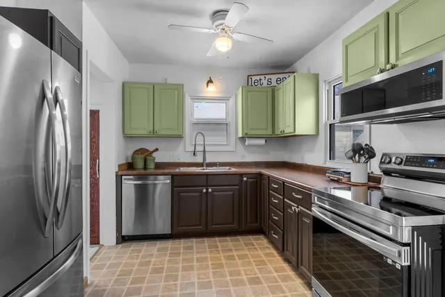 $280,000 | 318 13th Avenue Southeast, Rochester, MN 55904