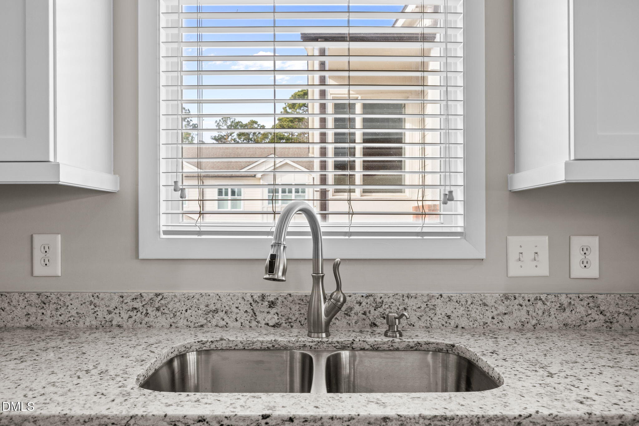 835 The Village Circle Raleigh, NC 27615 - Photo 10 of 33 14-web-or-mls-IMG_7353