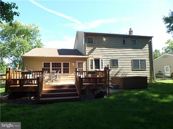 69 Old Forge Road Clementon, NJ 08021 - Photo 2 of 17 Exterior Back