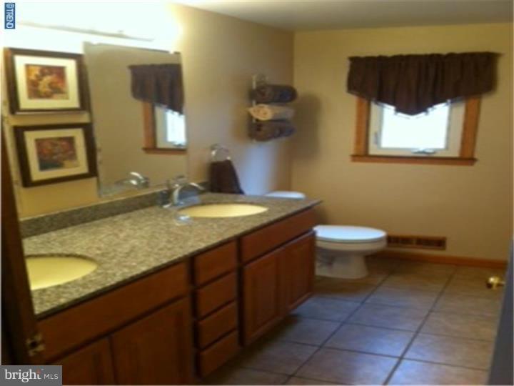 69 Old Forge Road Clementon, NJ 08021 - Photo 15 of 17 Bathroom