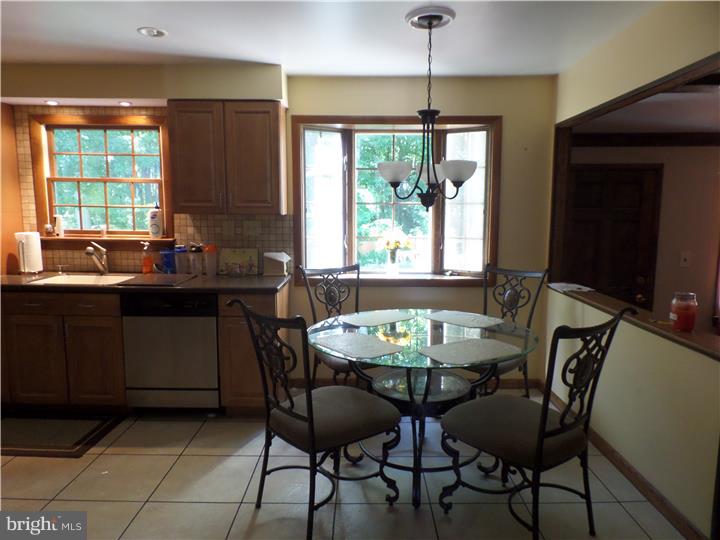 69 Old Forge Road Clementon, NJ 08021 - Photo 5 of 17 Kitchen