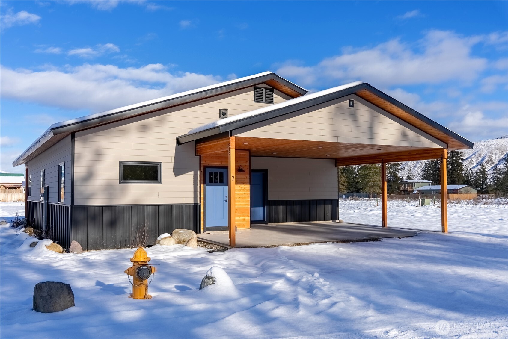 7 Round Rock Lane Winthrop, WA 98862 - Photo 3 of 39