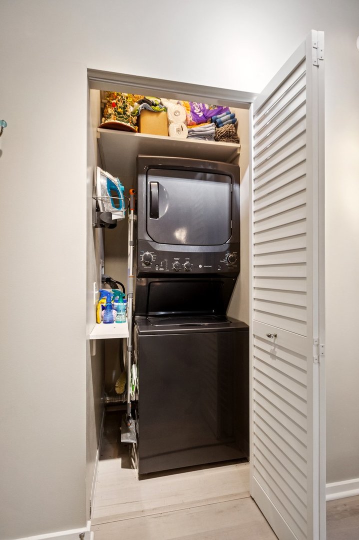 123 South Green Street, Unit 409B Chicago, IL 60607 - Photo 13 of 16 Gallery Image 13