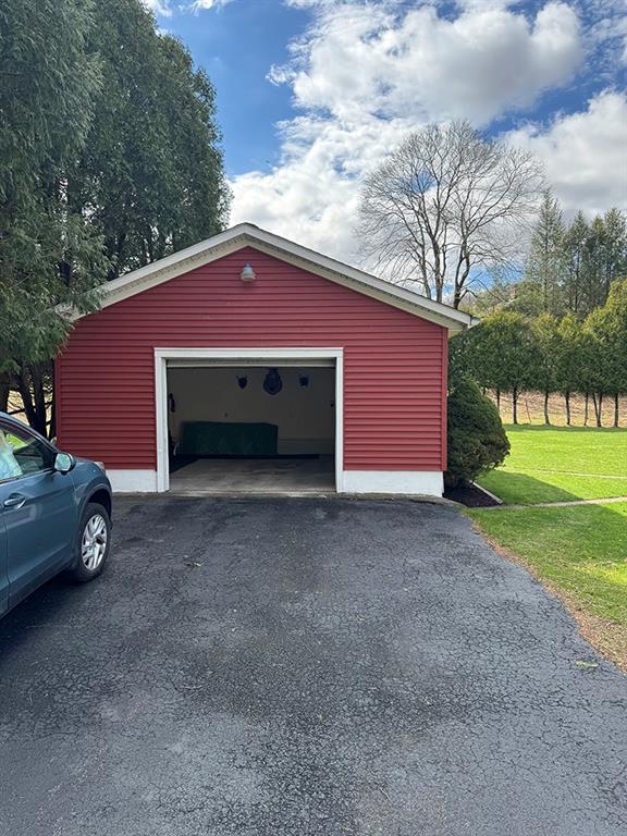 72 Tunnelton Road Clarksburg, PA 15725 - Photo 14 of 24 Detached Garage