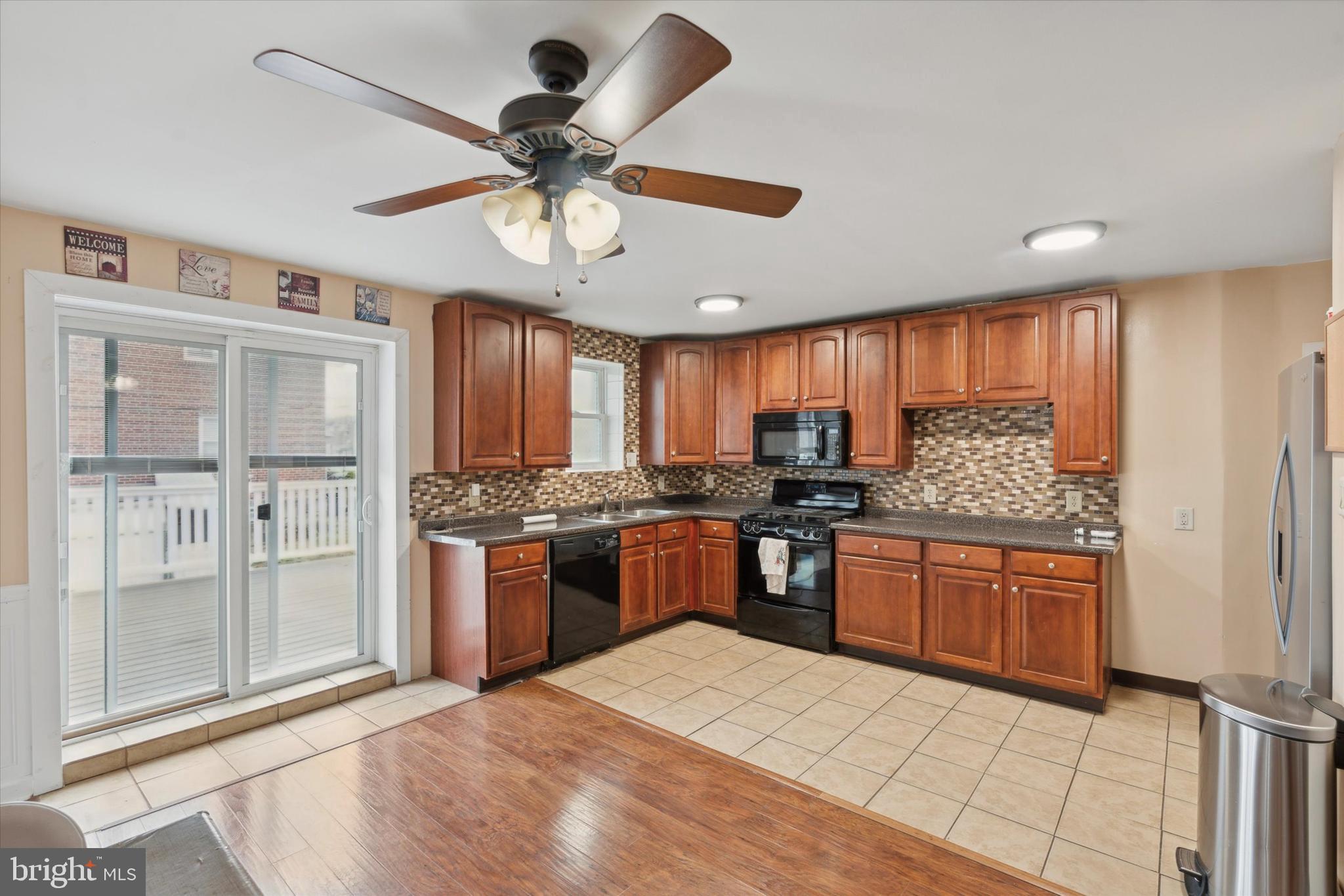 3425 Rhawn Street Philadelphia, PA 19136 - Photo 9 of 35 Kitchen