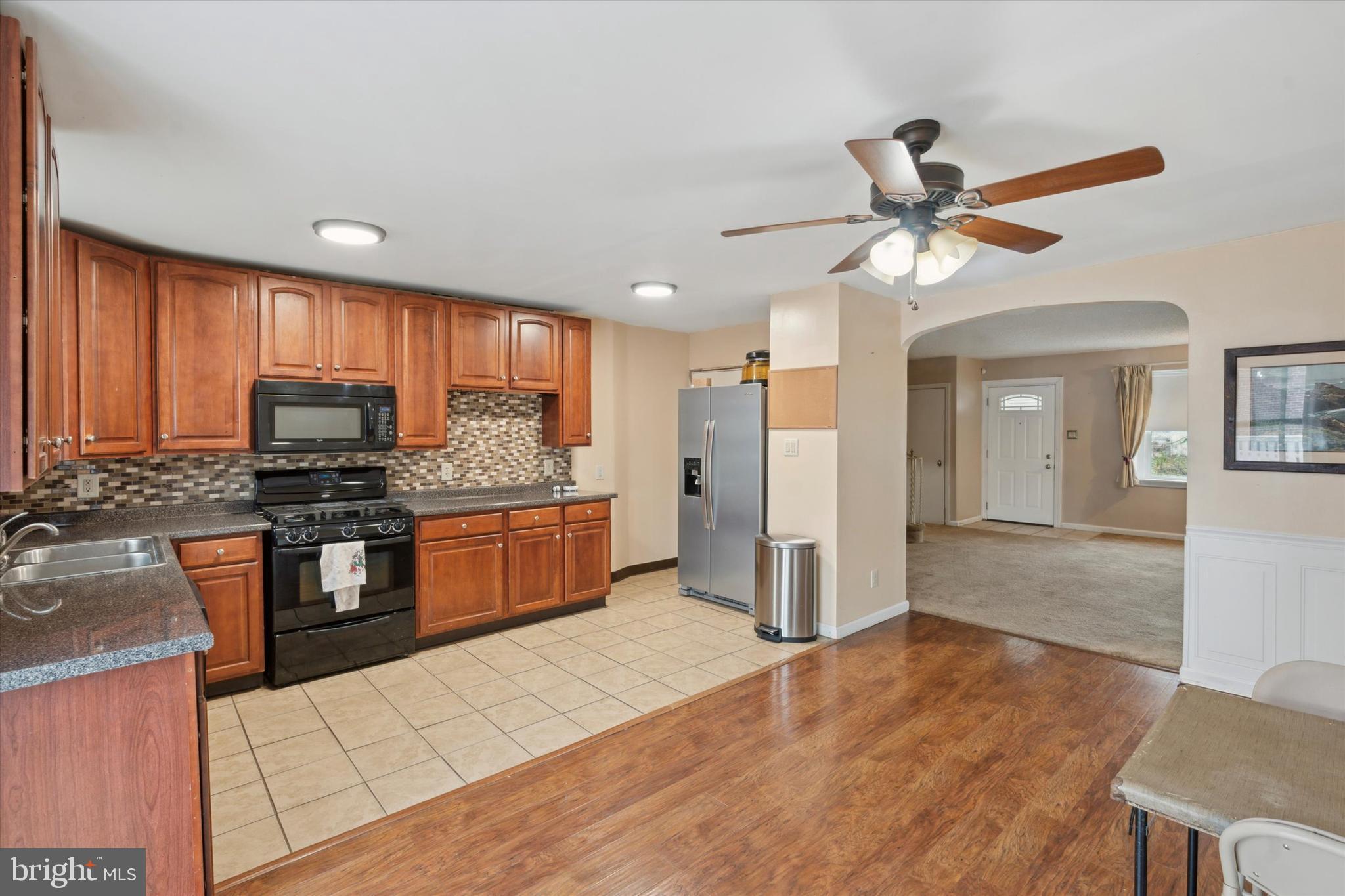3425 Rhawn Street Philadelphia, PA 19136 - Photo 10 of 35 Kitchen / Dining Room