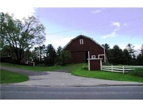 231 Dalton Road Dalton, NH 03598 - Photo 2 of 8