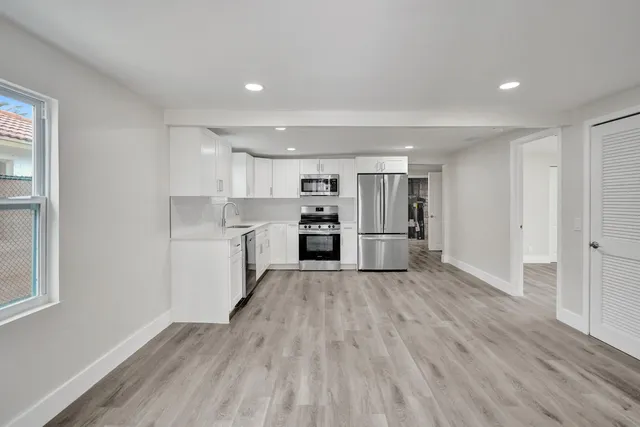 $2,300 | 235 Northwest 10th Avenue, Delray Beach, FL 33444