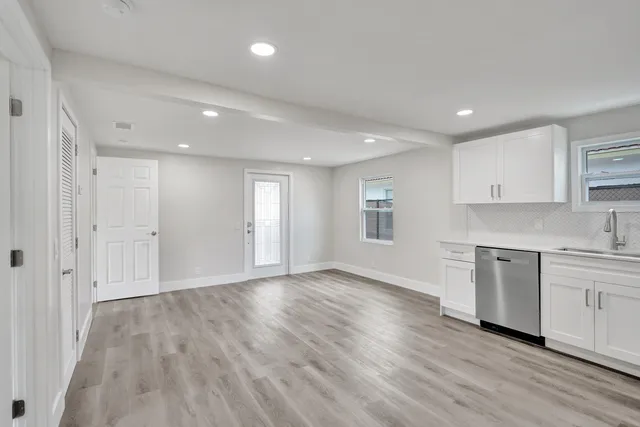 $2,300 | 235 Northwest 10th Avenue, Delray Beach, FL 33444