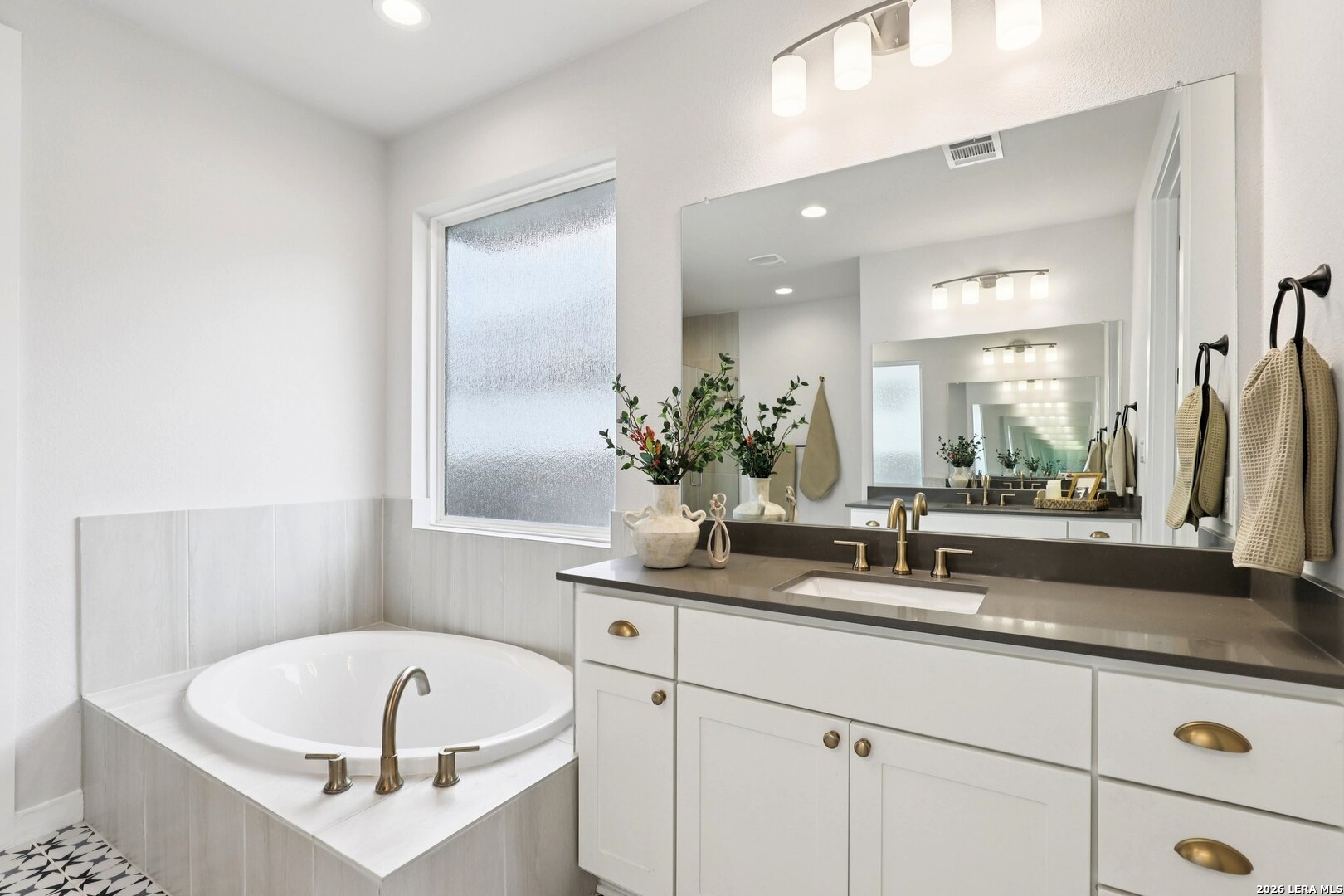 1538 Escarpment Road New Braunfels, TX 78132 - Photo 25 of 68