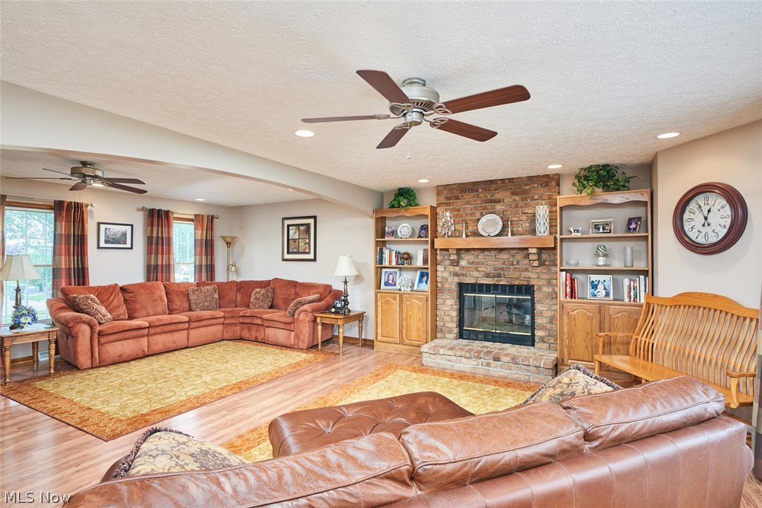521 Herbert Road Akron, OH 44312 - Photo 6 of 26 Gallery Image 6