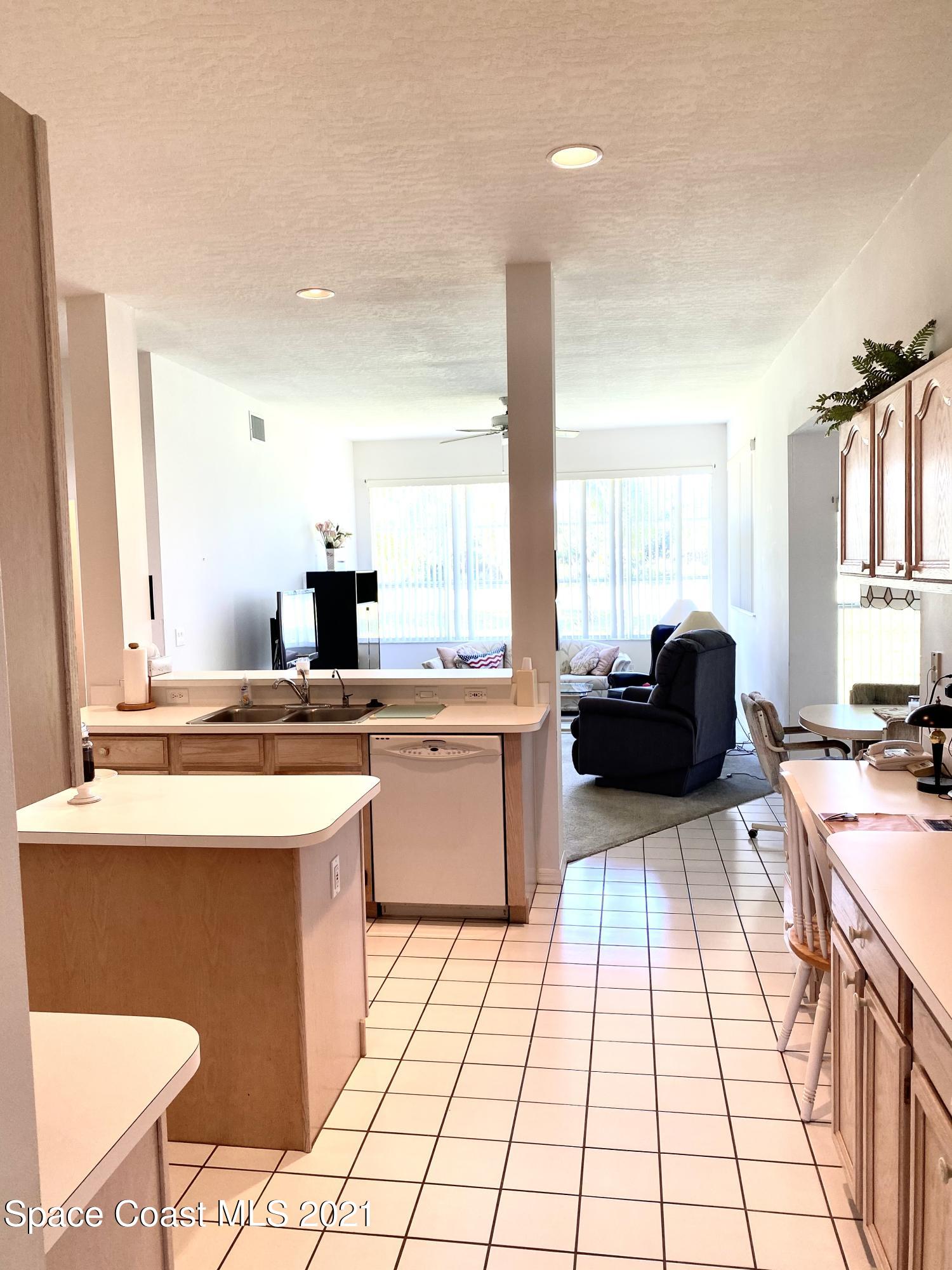 1210 Meadowbrook Road Northeast Palm Bay, FL 32905 - Photo 13 of 36 Kitchen