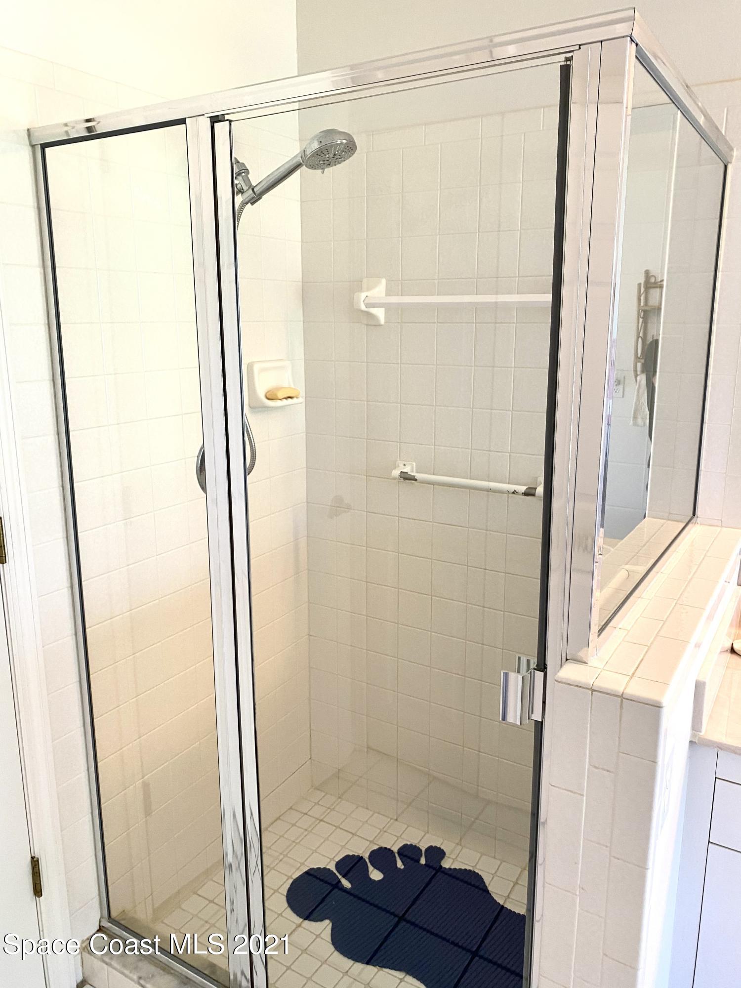 1210 Meadowbrook Road Northeast Palm Bay, FL 32905 - Photo 23 of 36 Master shower