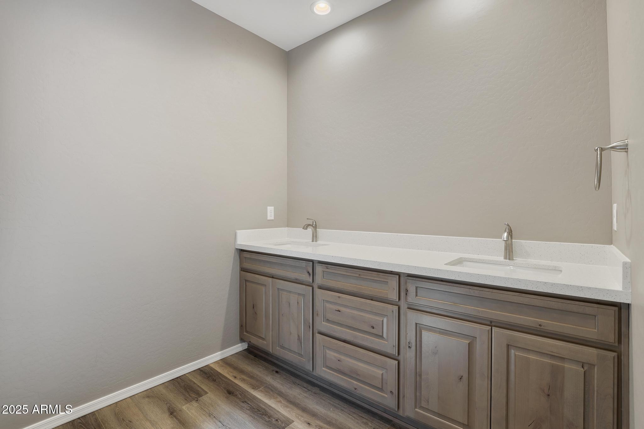 1019 South Ponderosa Street Payson, AZ 85541 - Photo 14 of 34 a bathroom with a sink and a mirror