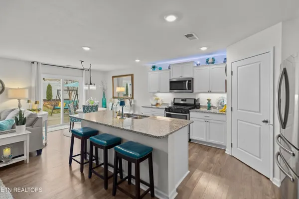 $387,000 | 825 Greene Mdw Drive, Talbott, TN 37877