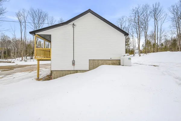 $459,000 | 102 Noble Road, Oxford, ME 04270