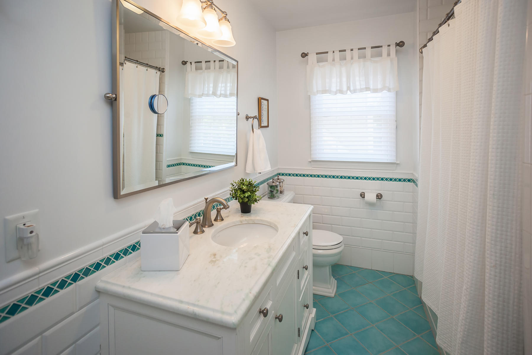 31 Torrey Road East Sandwich, MA 02537 - Photo 19 of 35 a bathroom with a sink toilet and shower