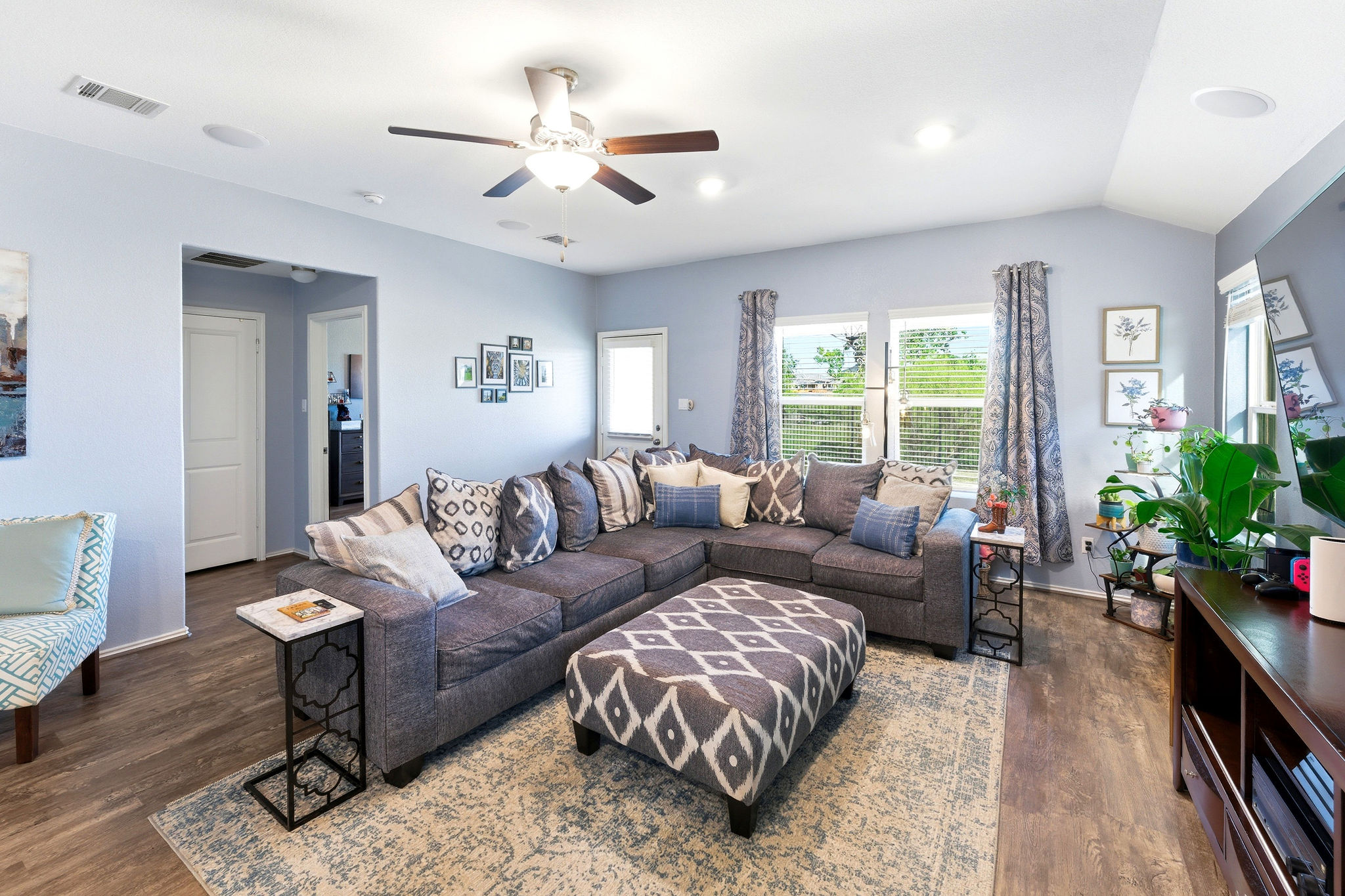 9216 Daisy Cutter Crossing Georgetown, TX 78626 - Photo 13 of 34