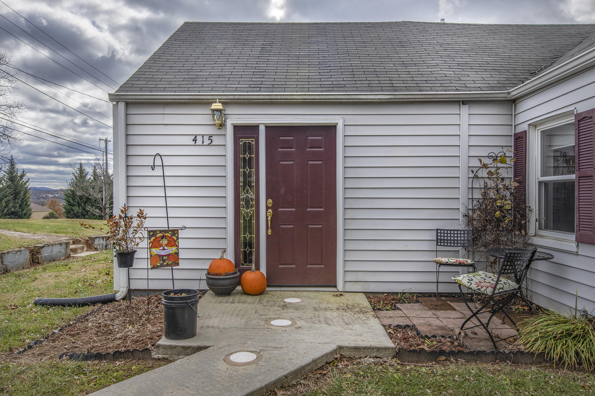 415 Turner Road Salem, VA 24153 - Photo 26 of 27 a backyard of a house with seating space