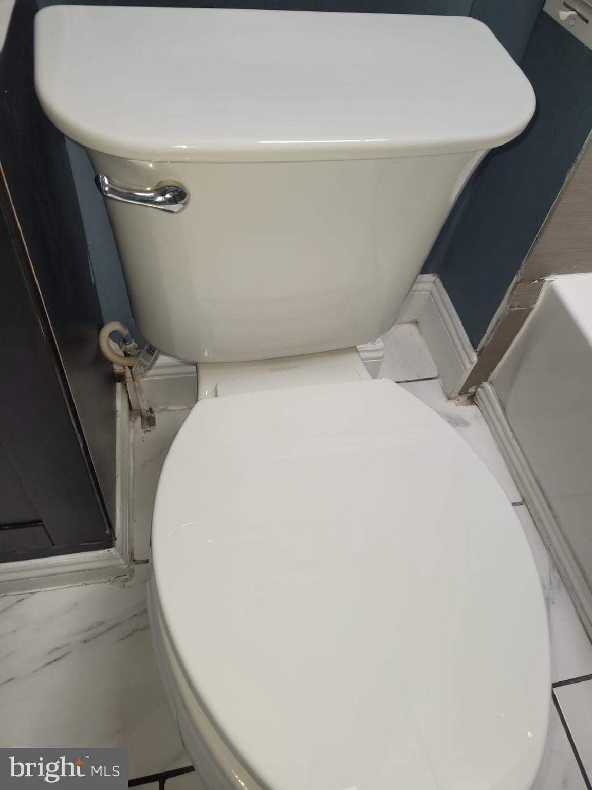 2109 Rupp Street Baltimore, MD 21217 - Photo 8 of 24 a utility room with a washer and dryer