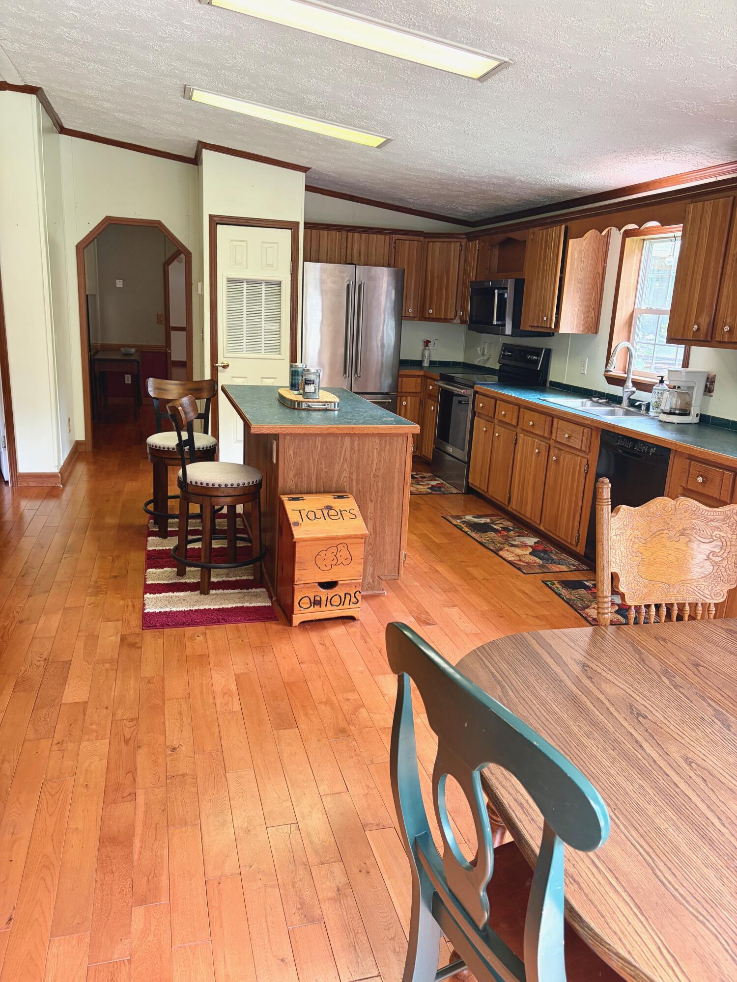 915 Isolane Road Callaway, VA 24067 - Photo 9 of 28 IMG_0427