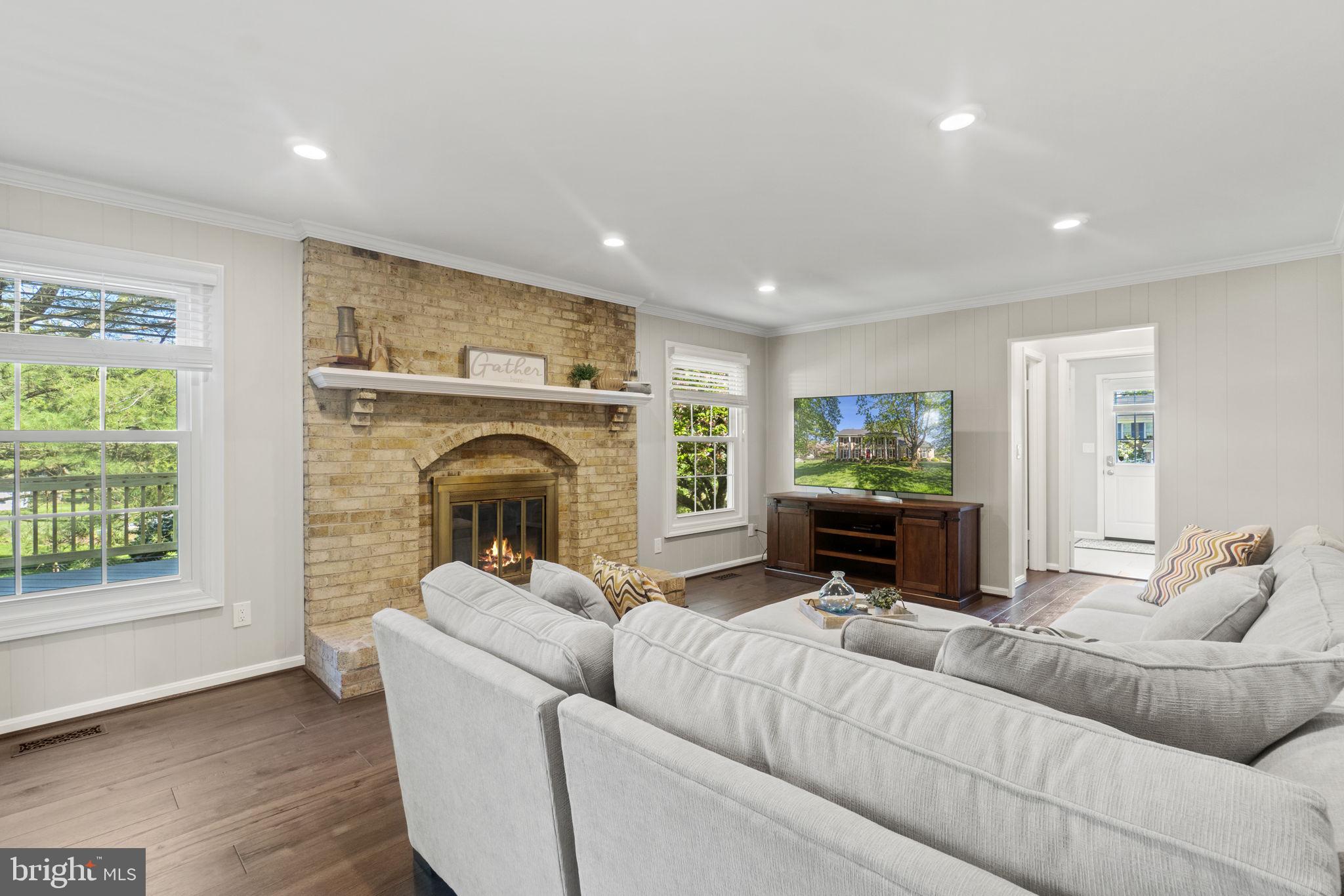 12741 Triple Crown Road North Potomac, MD 20878 - Photo 11 of 41 FamilyRoom