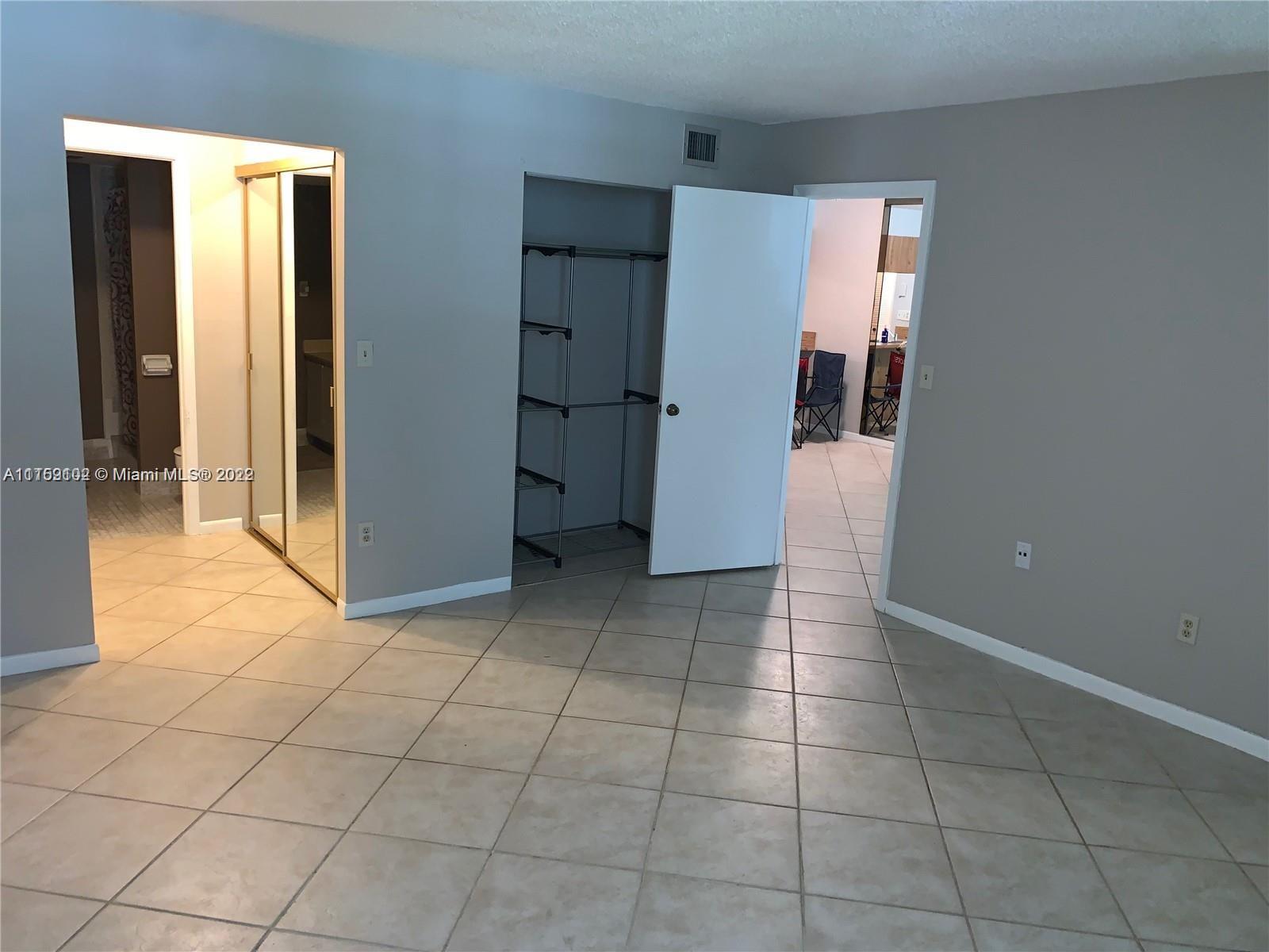 6800 Cypress Road, Unit 208 Plantation, FL 33317 - Photo 8 of 13