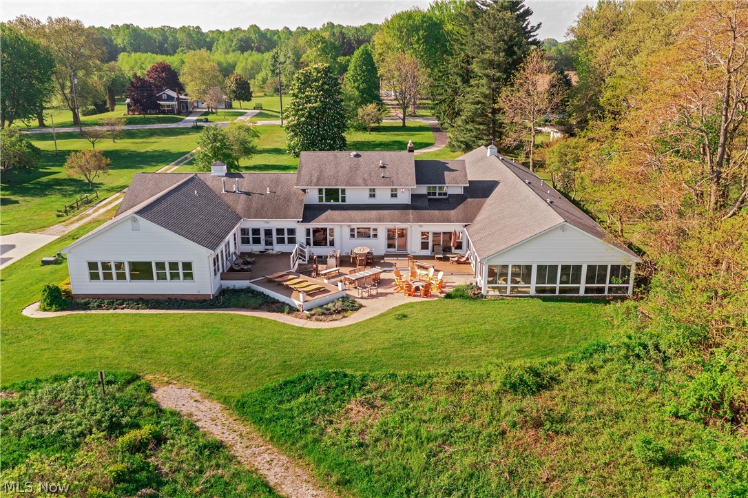 1300 Lake Road Conneaut, OH 44030 - Photo 4 of 45
