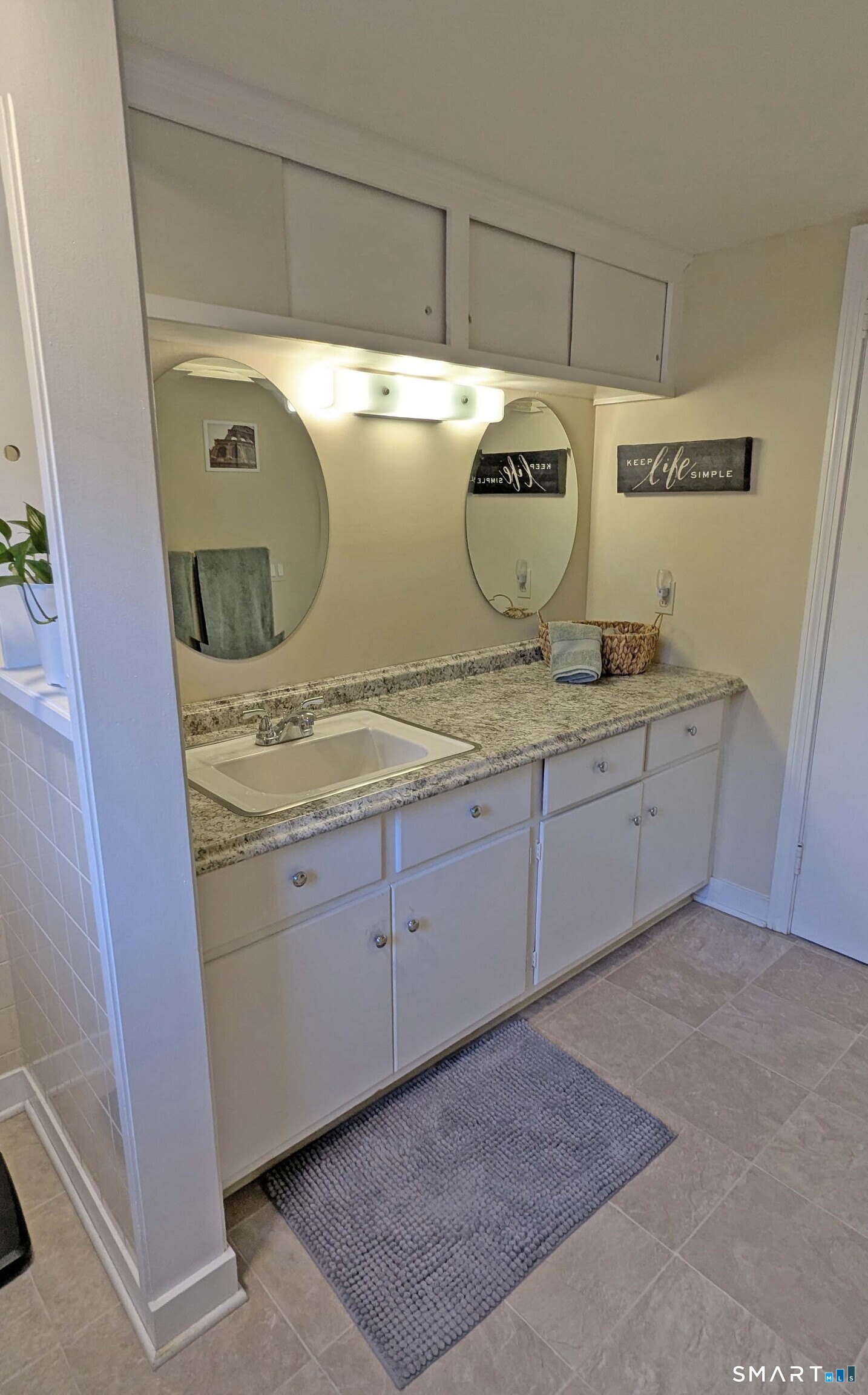 65 Prout Hill Road Middletown, CT 06457 - Photo 21 of 31 Full bathroom with tub