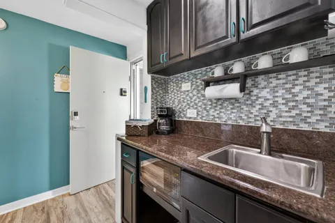 $205,000 | 75-5776 Kona Islander Inn, Unit 328, Kailua-Kona, HI 96740