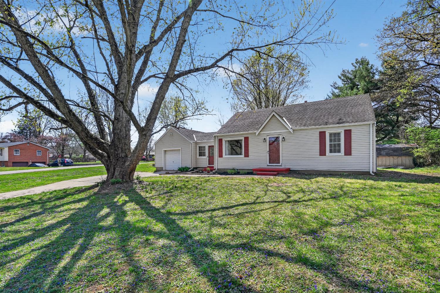 25011 State Line Road Lawrenceburg, IN 47025 - Photo 1 of 32
