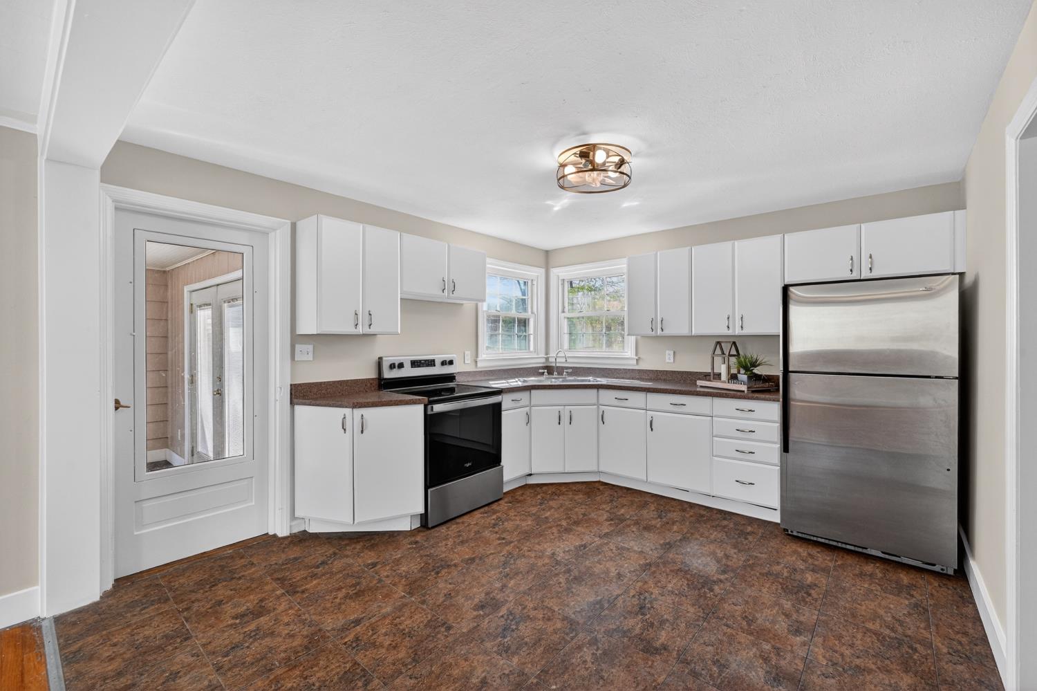 25011 State Line Road Lawrenceburg, IN 47025 - Photo 2 of 32