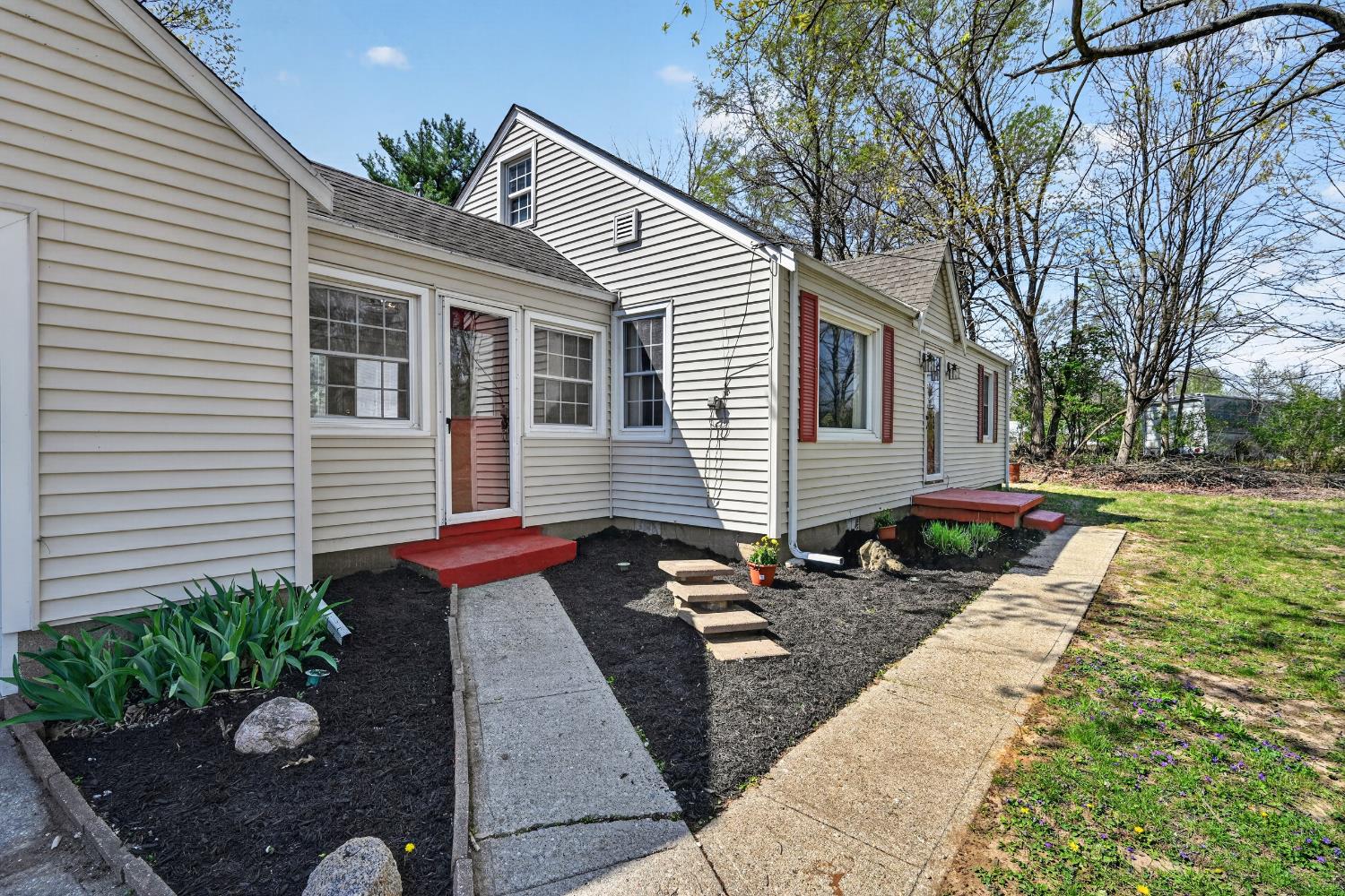 25011 State Line Road Lawrenceburg, IN 47025 - Photo 23 of 32