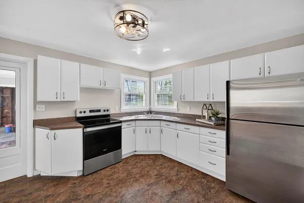 $249,900 | 25011 State Line Road, Lawrenceburg, IN 47025