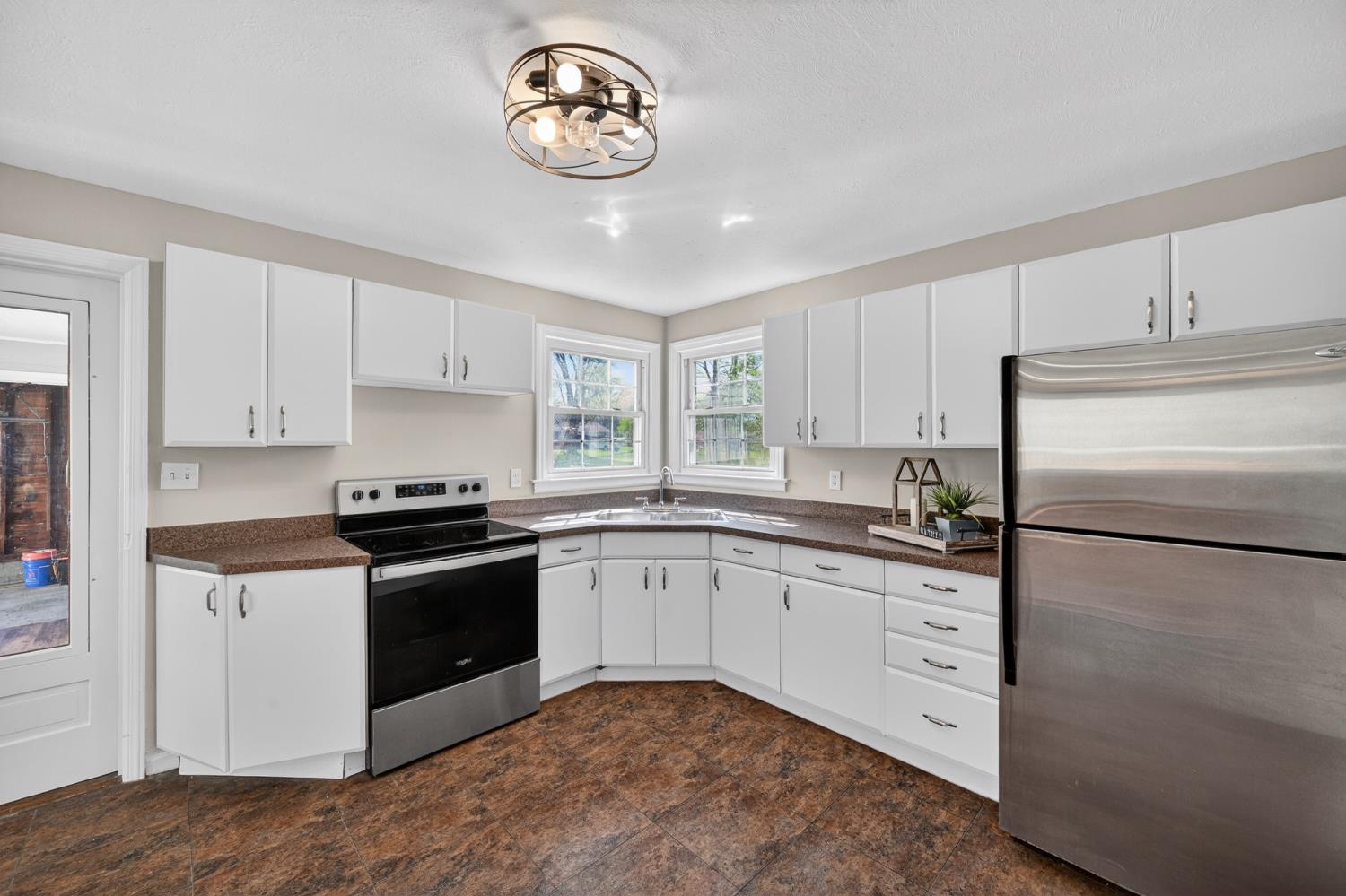 25011 State Line Road Lawrenceburg, IN 47025 - Photo 9 of 32