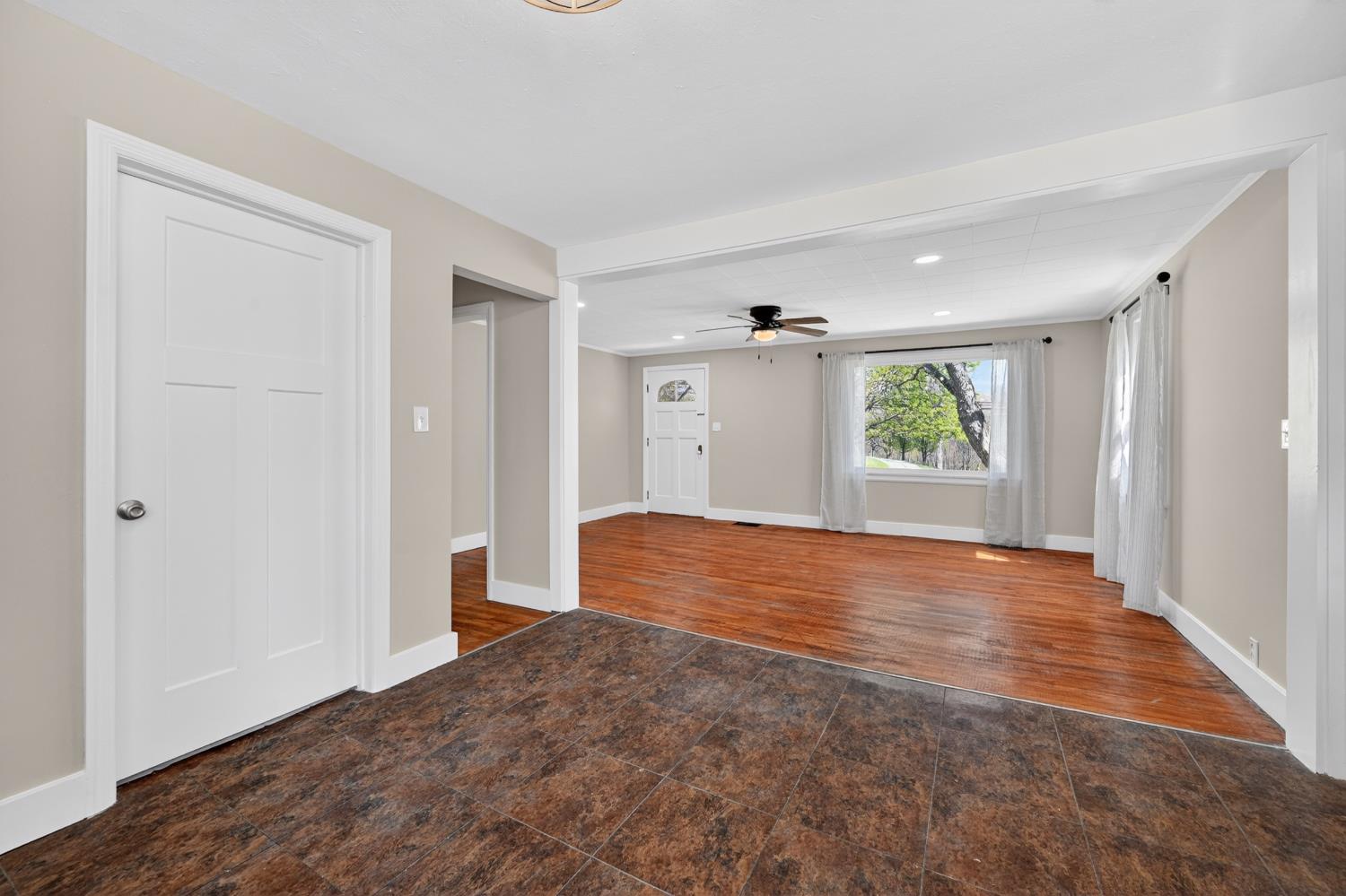 25011 State Line Road Lawrenceburg, IN 47025 - Photo 10 of 32