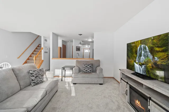 $310,000 | 6725 Reston Heights Drive, Unit 3, Madison, WI 53718