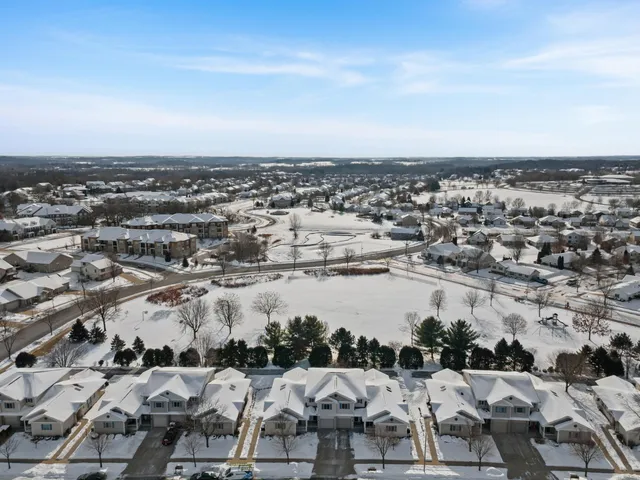 $310,000 | 6725 Reston Heights Drive, Unit 3, Madison, WI 53718