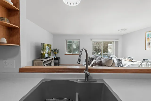 $310,000 | 6725 Reston Heights Drive, Unit 3, Madison, WI 53718