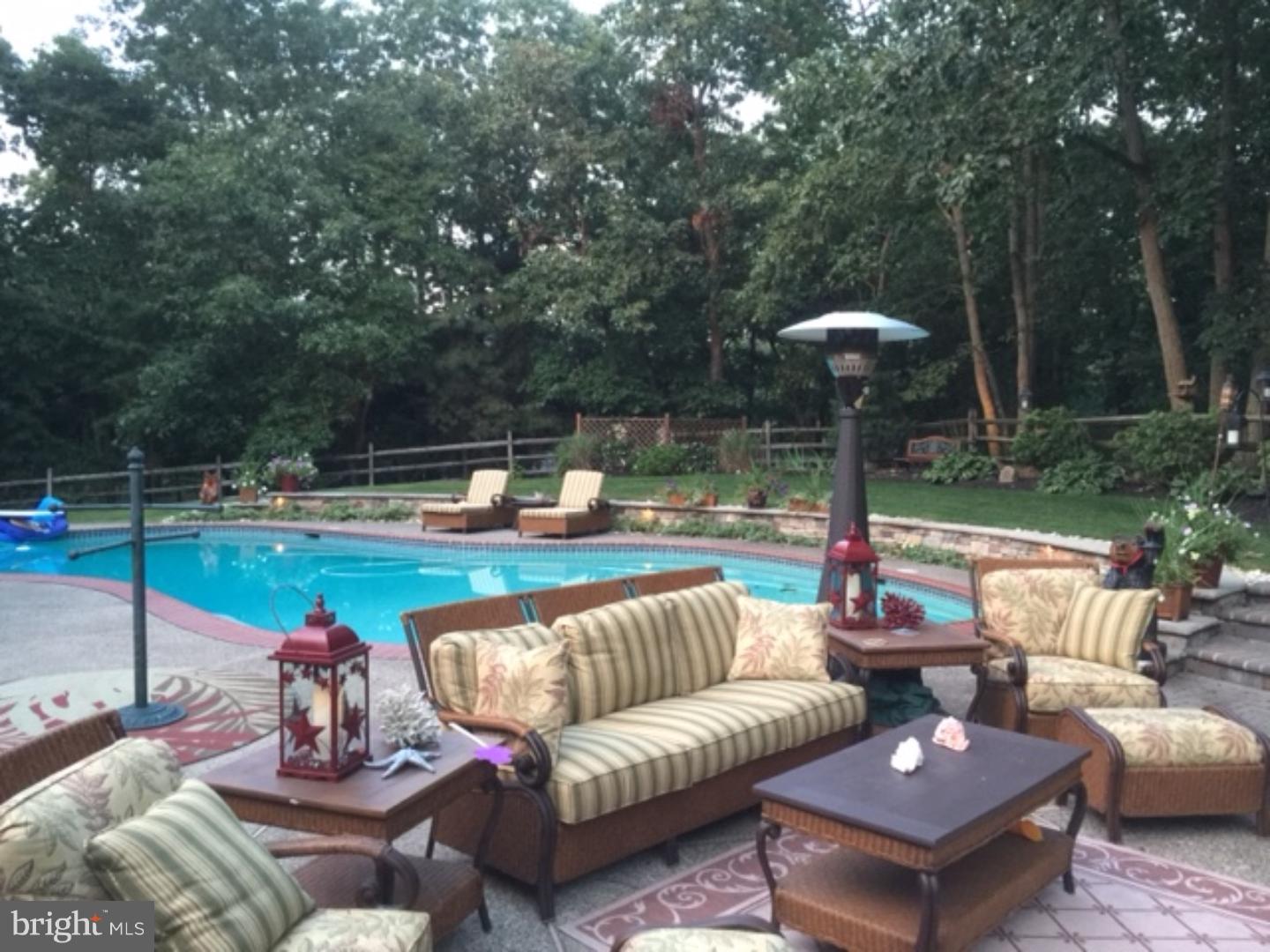 12 Quail Ridge Court Medford, NJ 08055 - Photo 3 of 7 Gallery Image 3