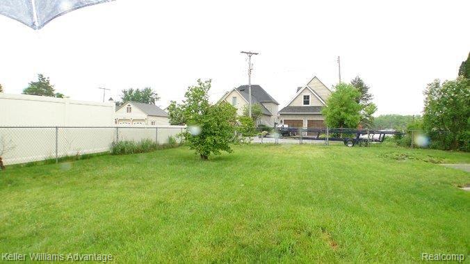 2402 Crane Road Fenton, MI 48430 - Photo 13 of 15 backyard.JPG