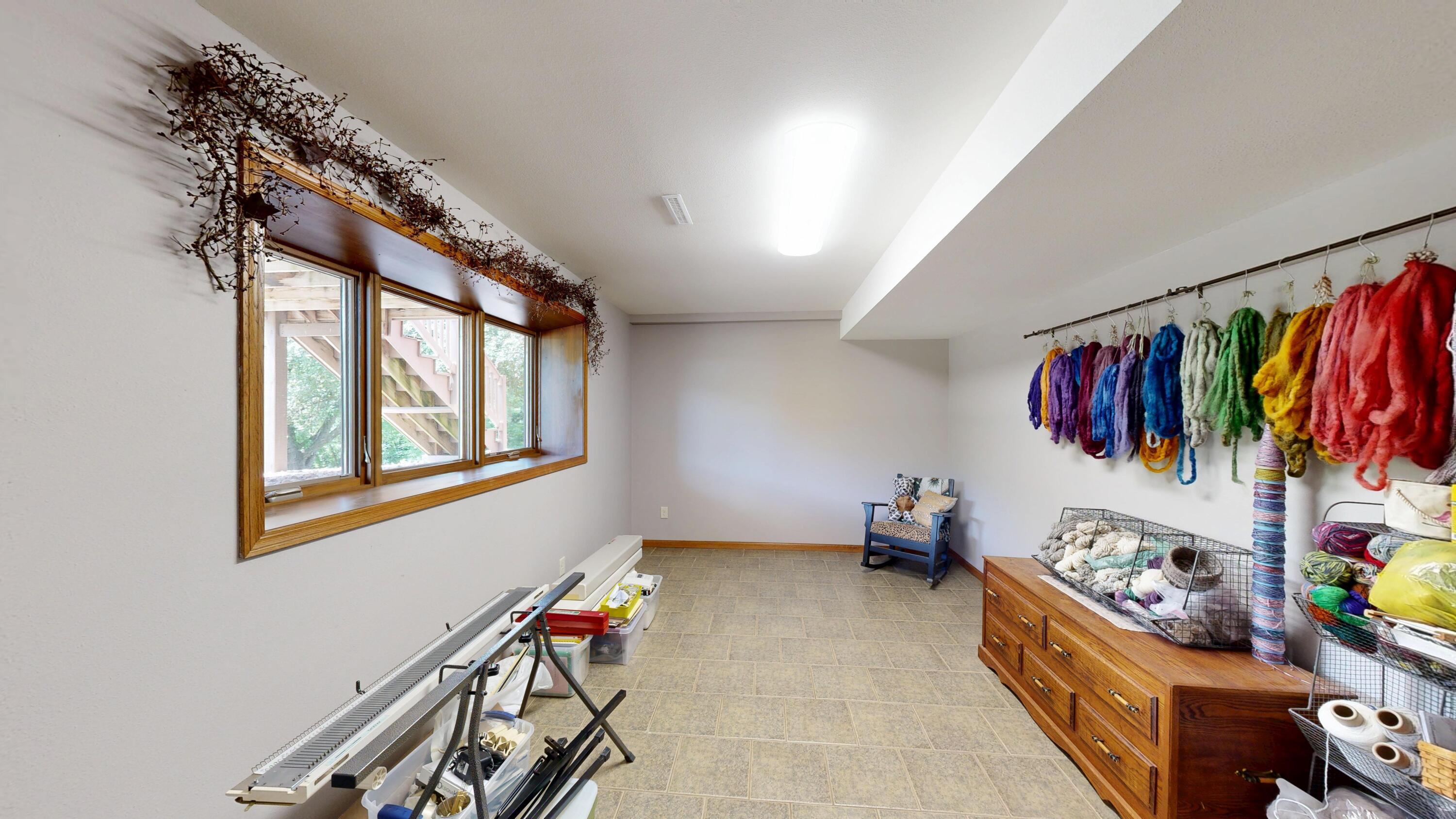 580 Skunk Hollow Road La Crescent, MN 55947 - Photo 46 of 83 Family Room